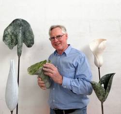 Hier kann man sich zum Rundbrief des Bildhauers Wolfgang Sandt, Neues aus dem Atelier, eintragen. Der Rundbrief informiert  über Wolfgang Sandts Arbeit als Bildhauer, über aktuelle Neuigkeiten aus dem Atelier, und neue Kunstprojekte